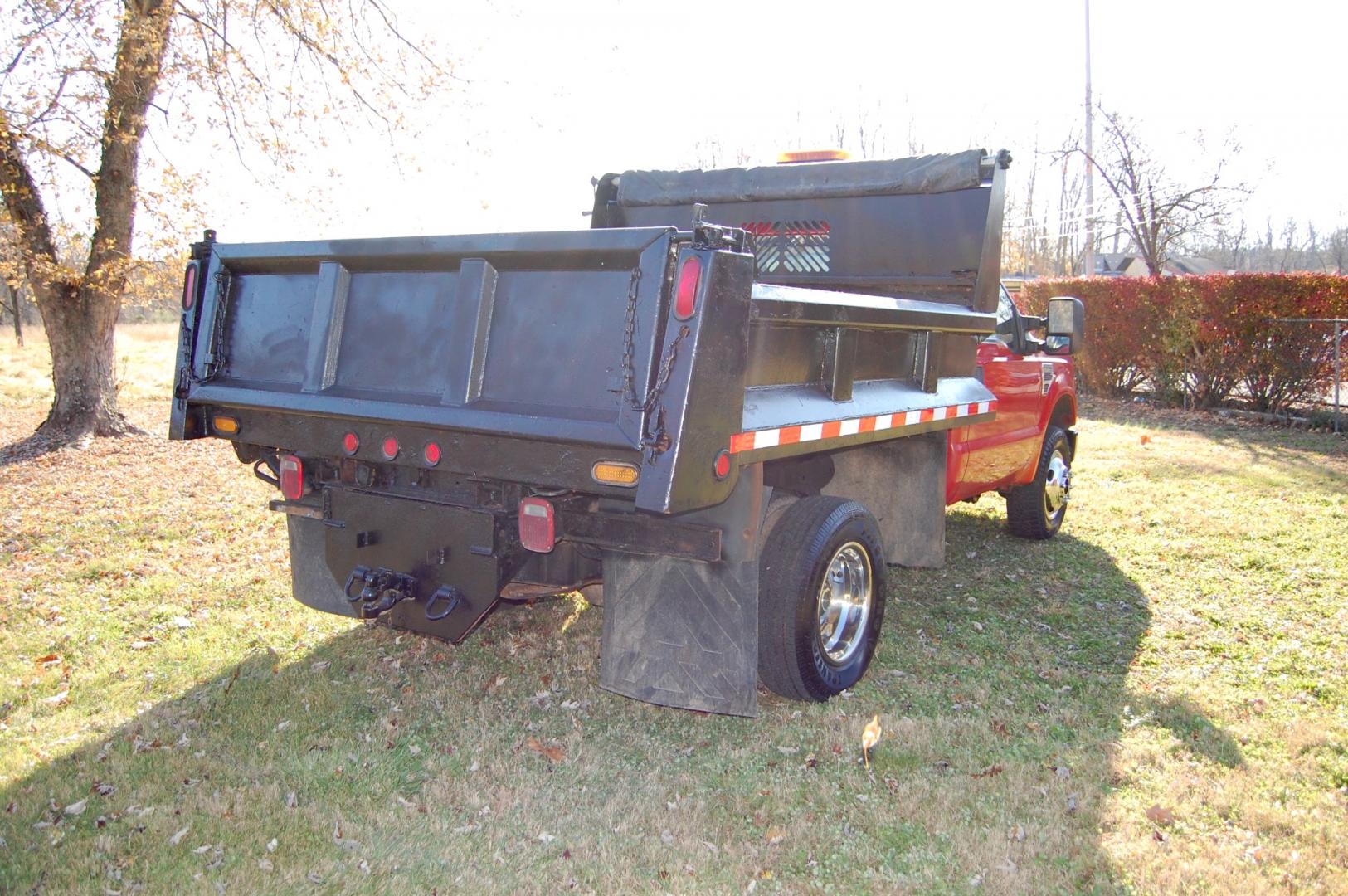 2008 RED /Grey Vinyl Ford F-350 SD XL DRW 4WD (1FDWF37R68E) with an 6.4L V8 OHV 32V TURBO DIESEL engine, Manual transmission, located at 6528 Lower York Road, New Hope, PA, 18938, (215) 862-9555, 40.358707, -74.977882 - This vehicle has a reconstructed title. Here we have a 2008 Ford F350 dump body with a 6.4L V8 Diesel engine putting power to the ground via a manual shifting 4X4 transmission. The interior offers grey leather, AC/HEAT, AM/FM radio, roll up windows and front airbags for safety. The exterior offers r - Photo#8